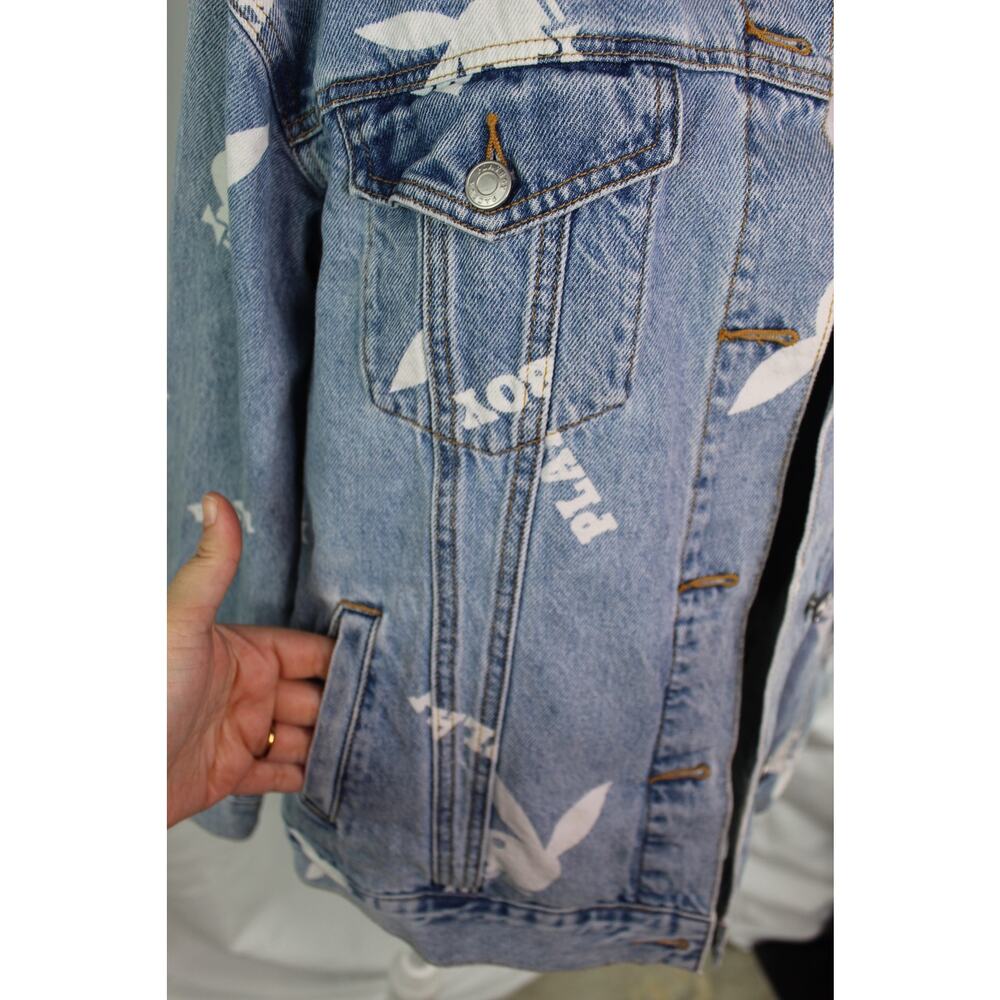 Playboy x Pacsun All Over Bunny Logo Denim Trucker Jacket Light Wash XS/S - Picture 4 of 5